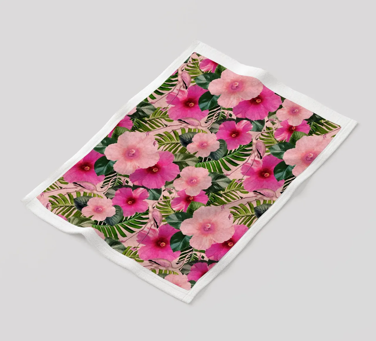 Fenicotteri di Palm Beach coperta in pile da Nina May Design Studio