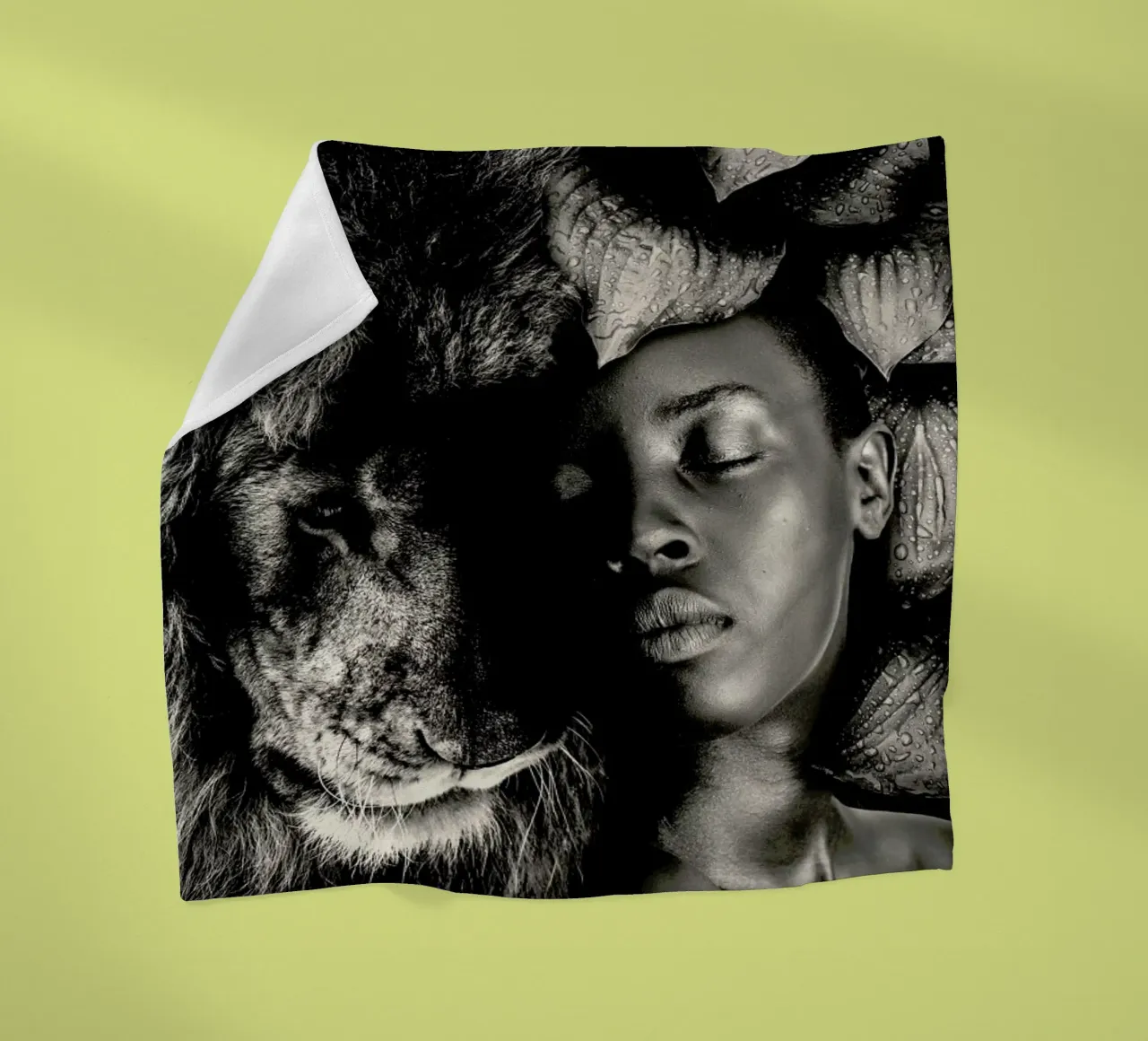 Woman And Lion coperta in pile da Wouter Rikken