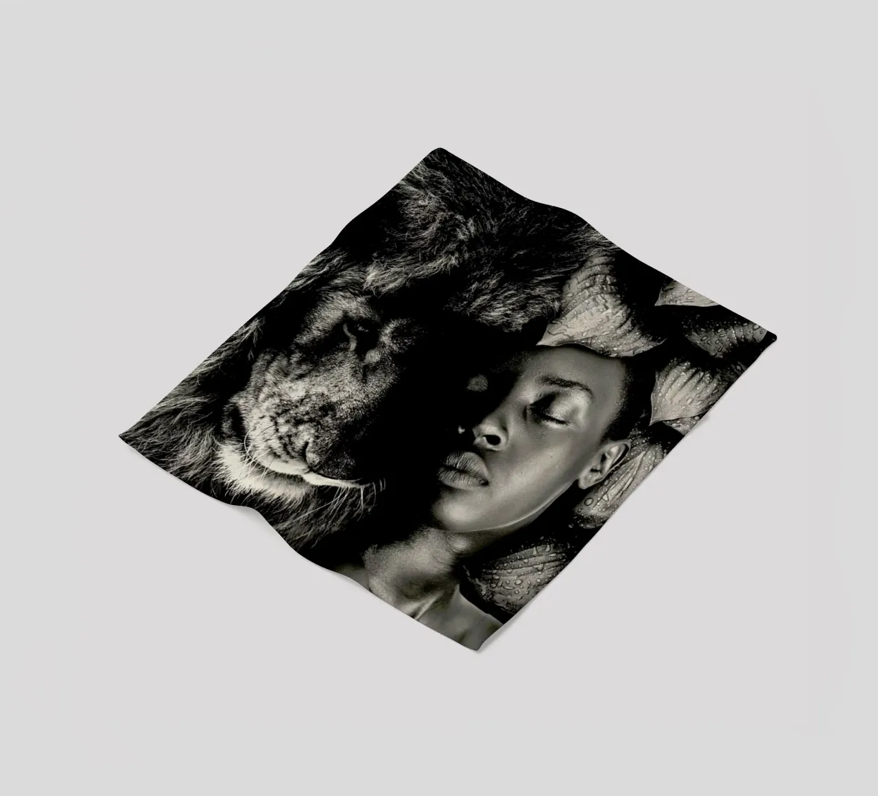 Woman And Lion coperta in pile da Wouter Rikken