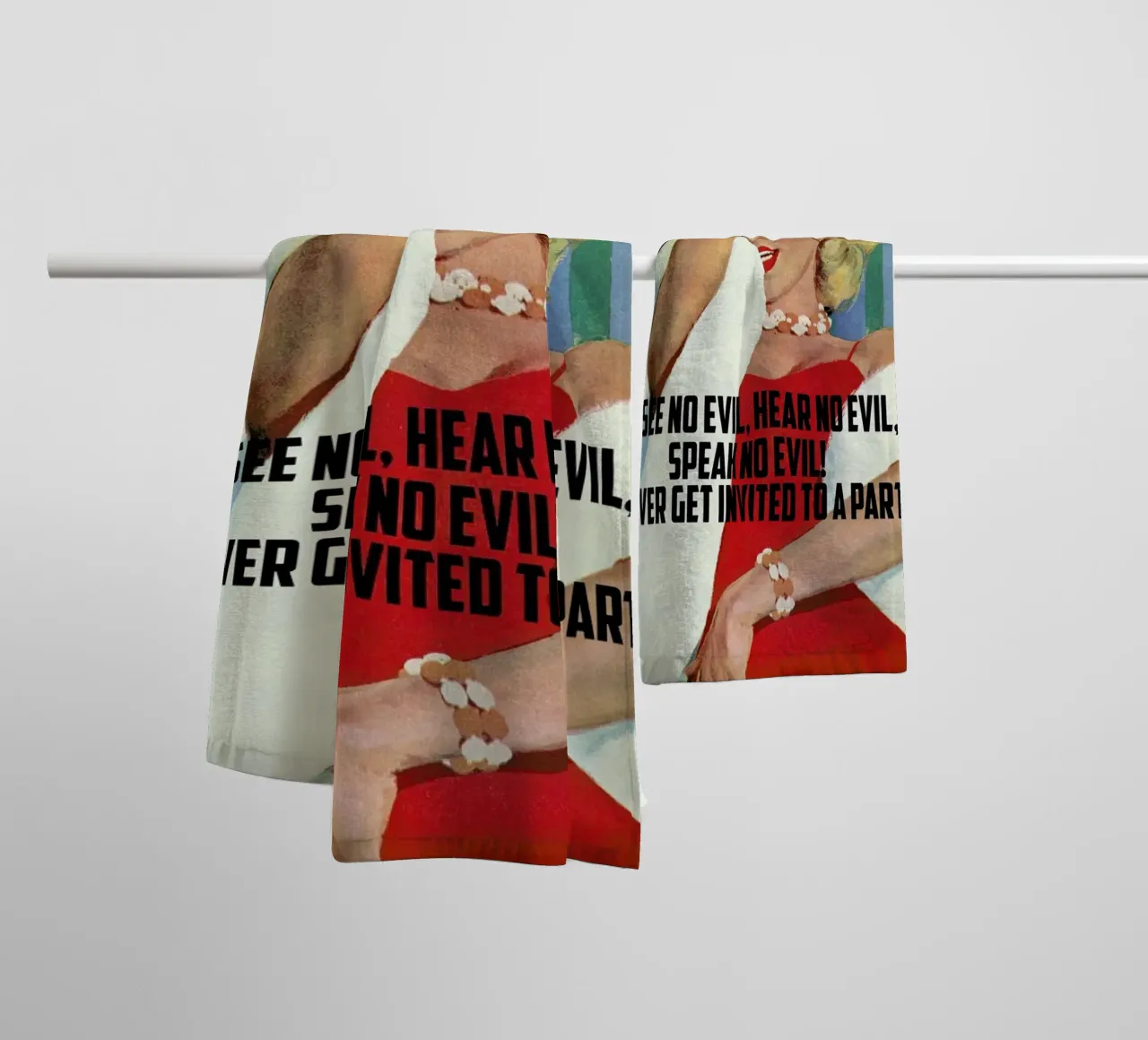 See No Evil, Hear No Evil asciugamano da bagno da Gallery Print and Art Limited