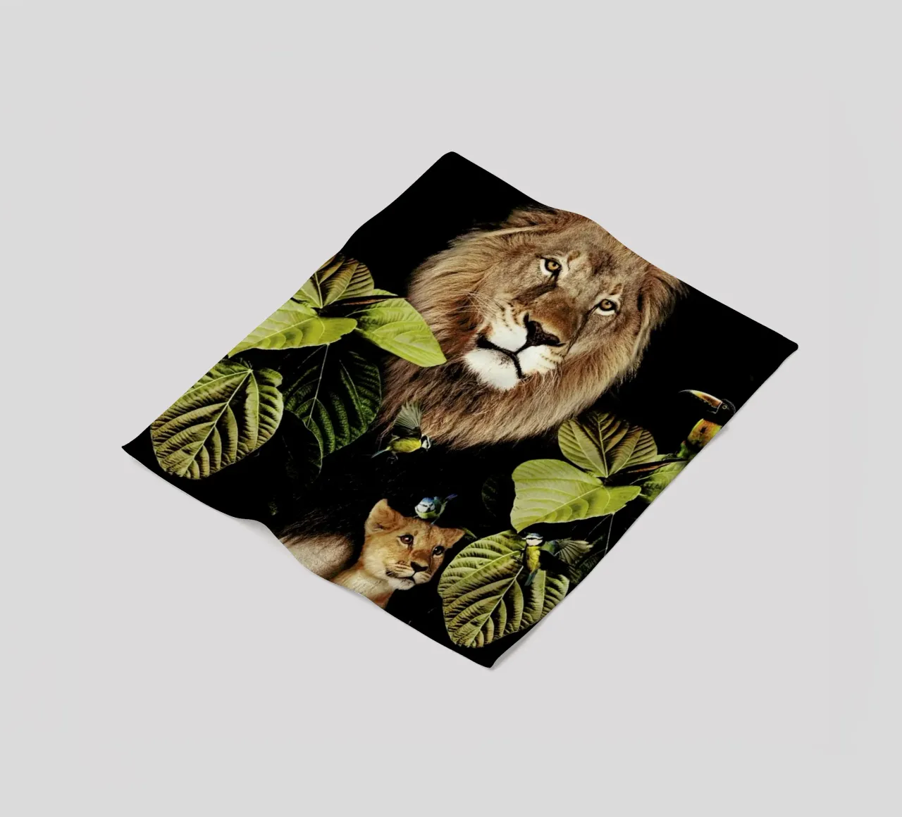 Lion And Cub 2 coperta in pile da Wouter Rikken