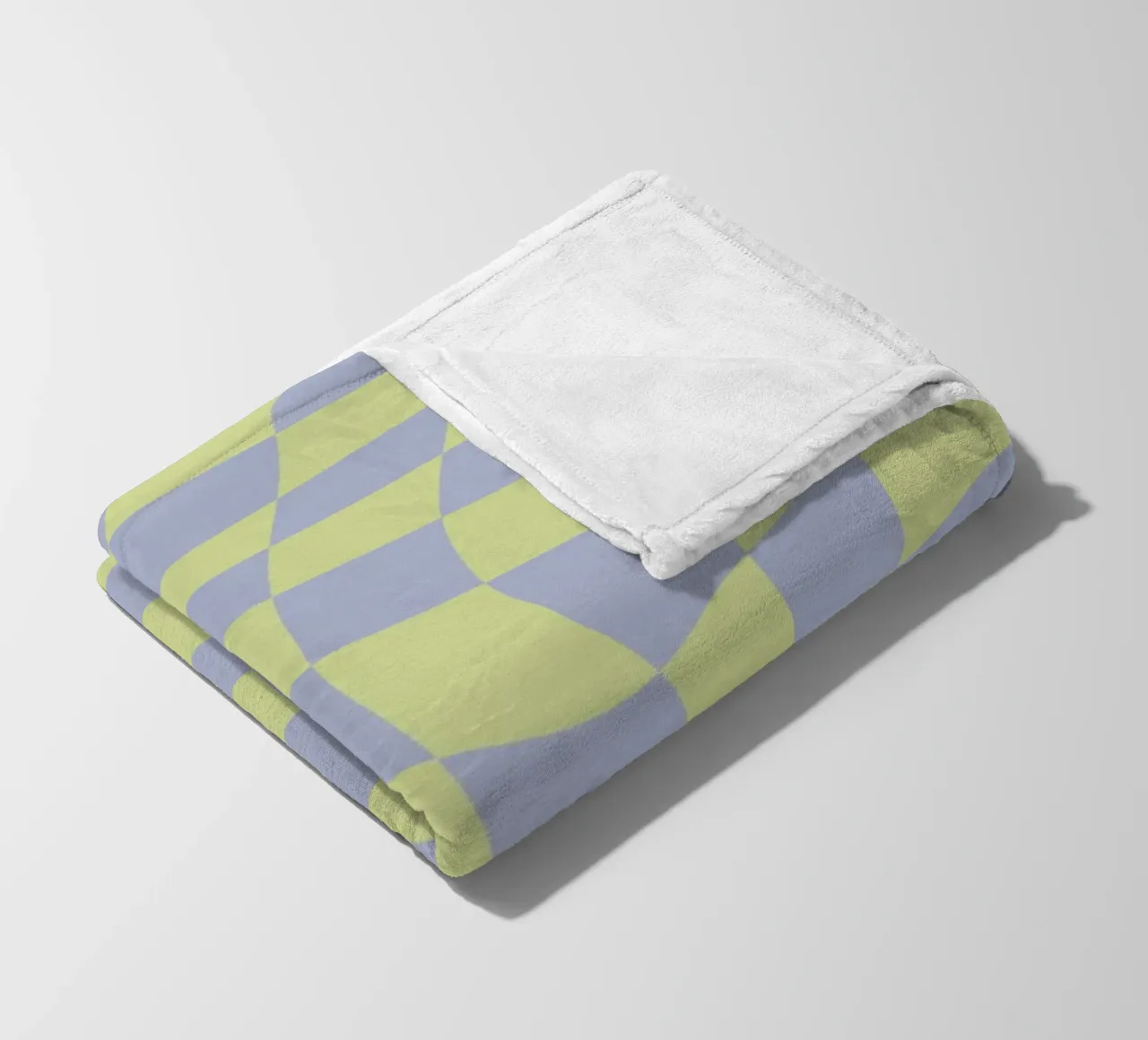 Scacchiera ondulata color chartreuse e beige coperta in pile da Little Dean
