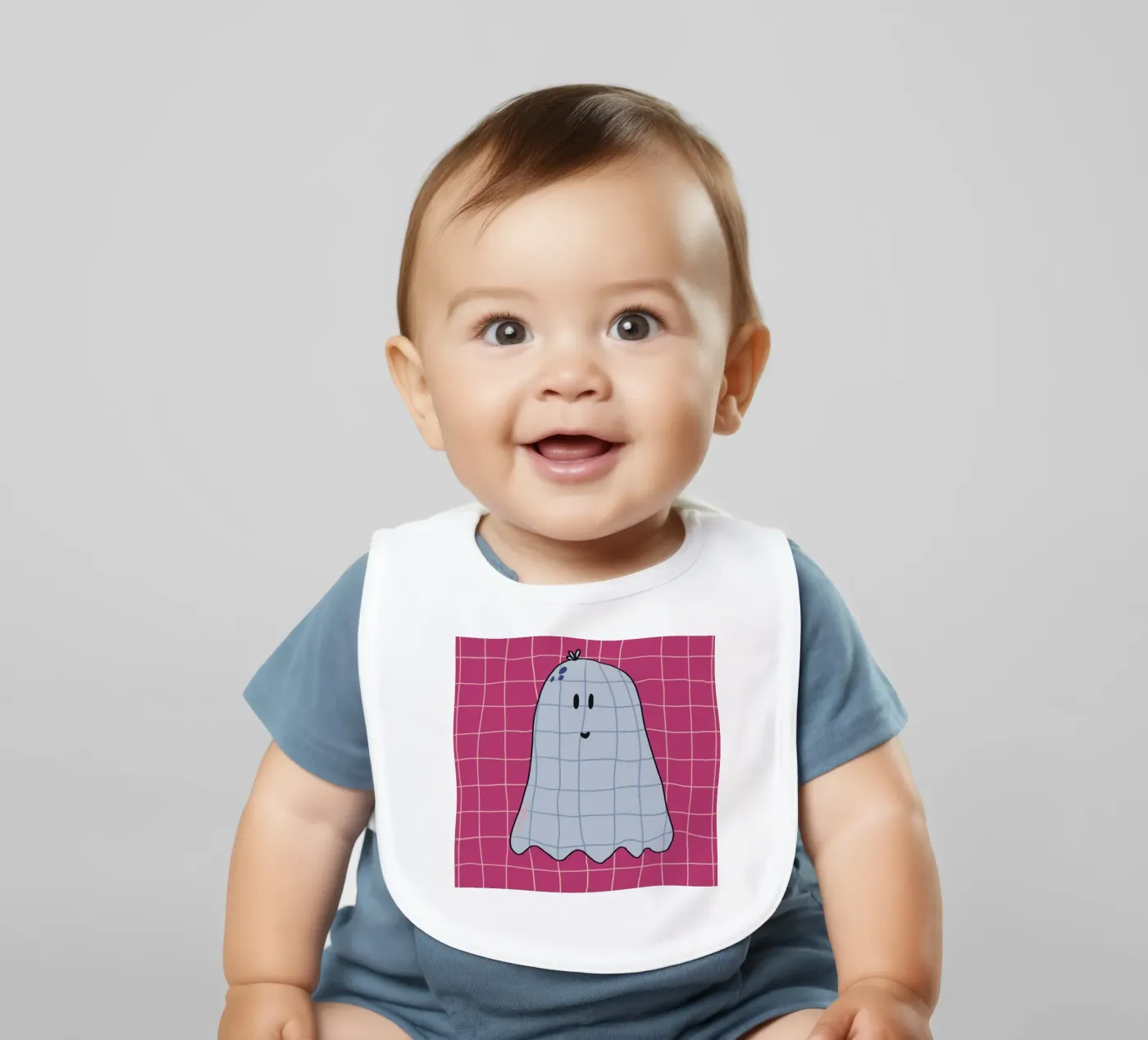 Ghosting baby bib by Beeeplan