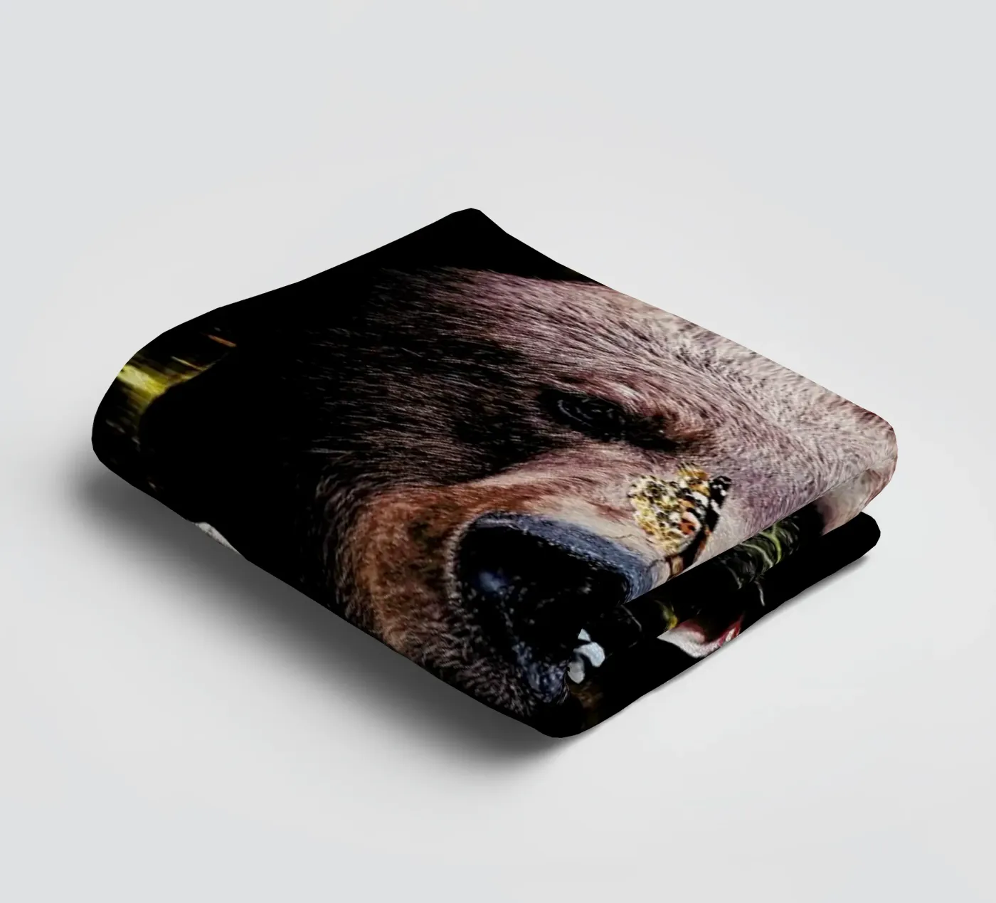 Bear towel by Wouter Rikken