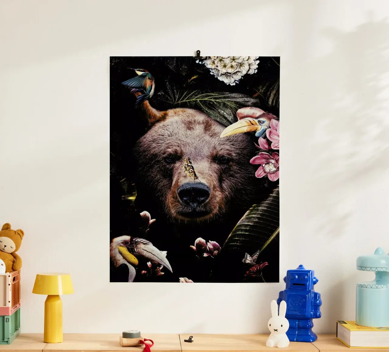 Bear poster con telaio in plastica da Wouter Rikken