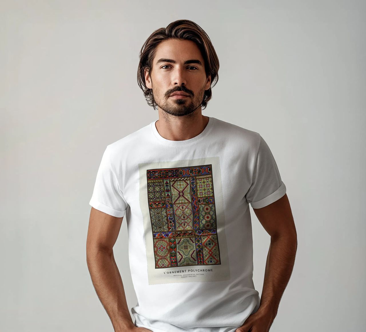 Racinet -  Medieval  Ornamental Pattern II camiseta de Vintage by JUNIQE