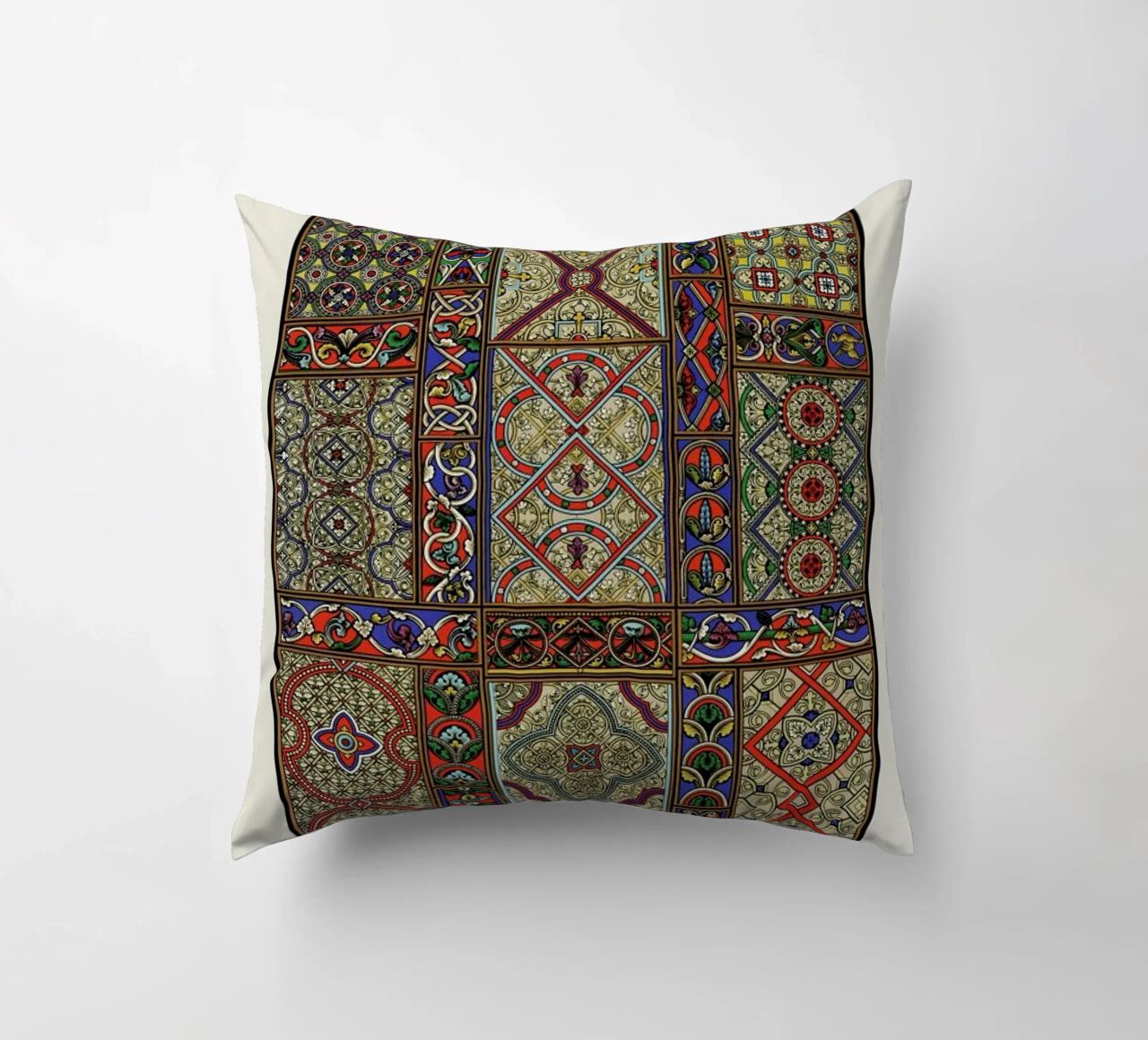 Racinet -  Medieval  Ornamental Pattern II coussin de Vintage by JUNIQE