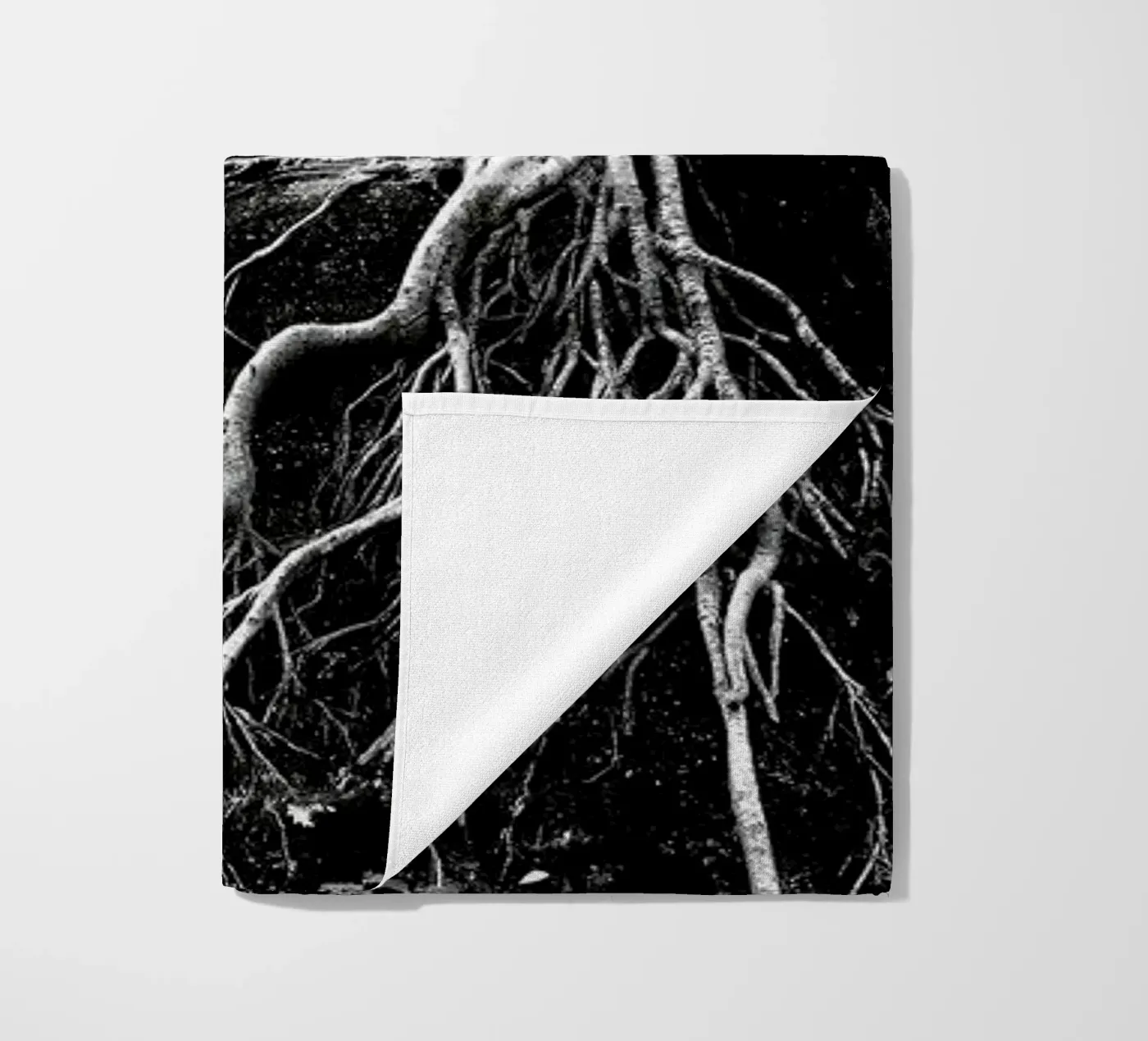 Roots strandhanddoek van Taher Mhamdi