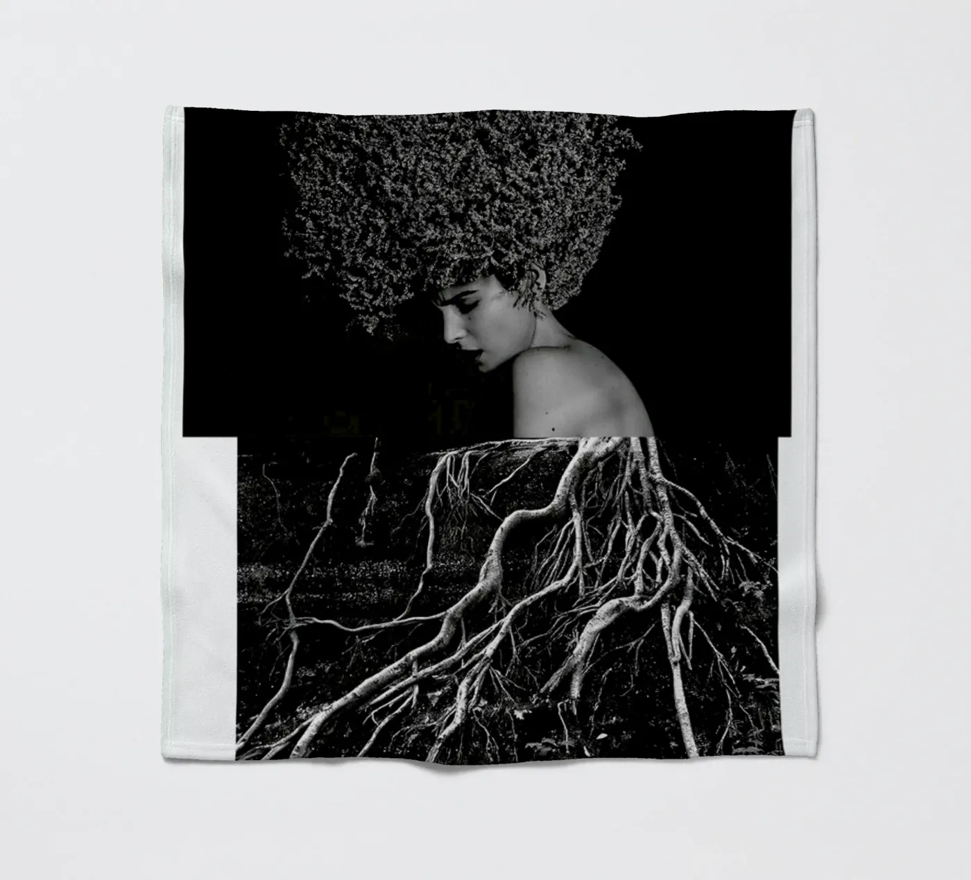 Roots Fleecedecke von Taher Mhamdi