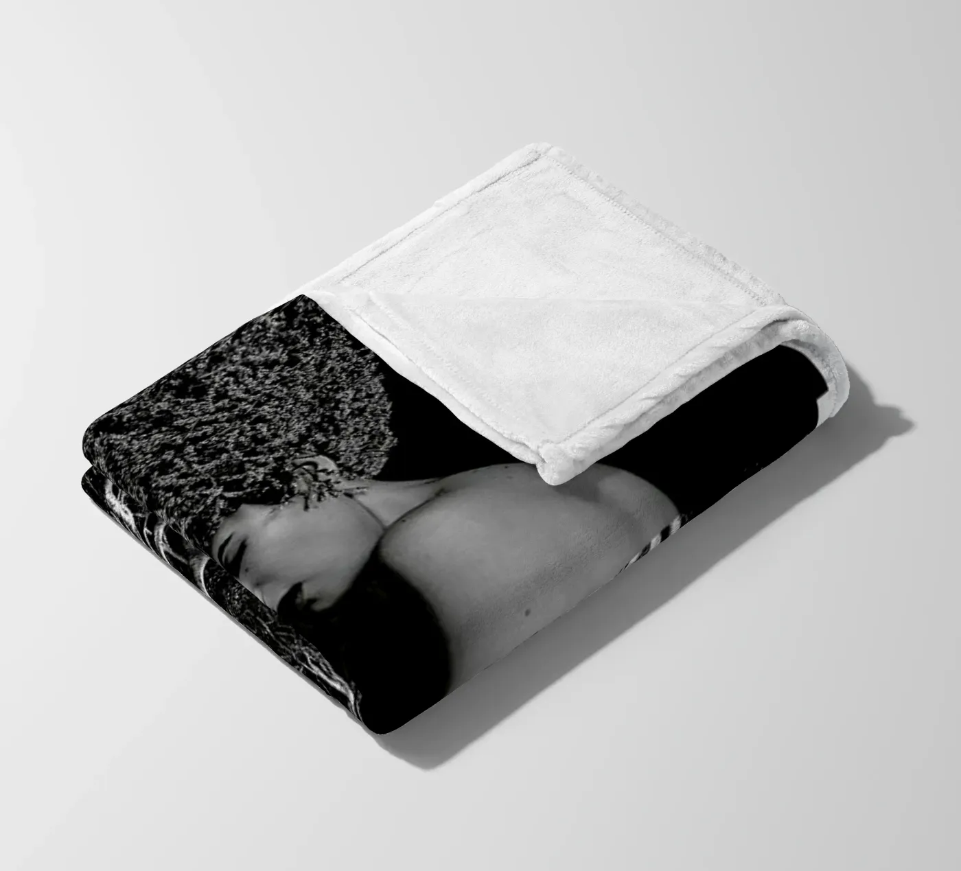 Roots Fleecedecke von Taher Mhamdi