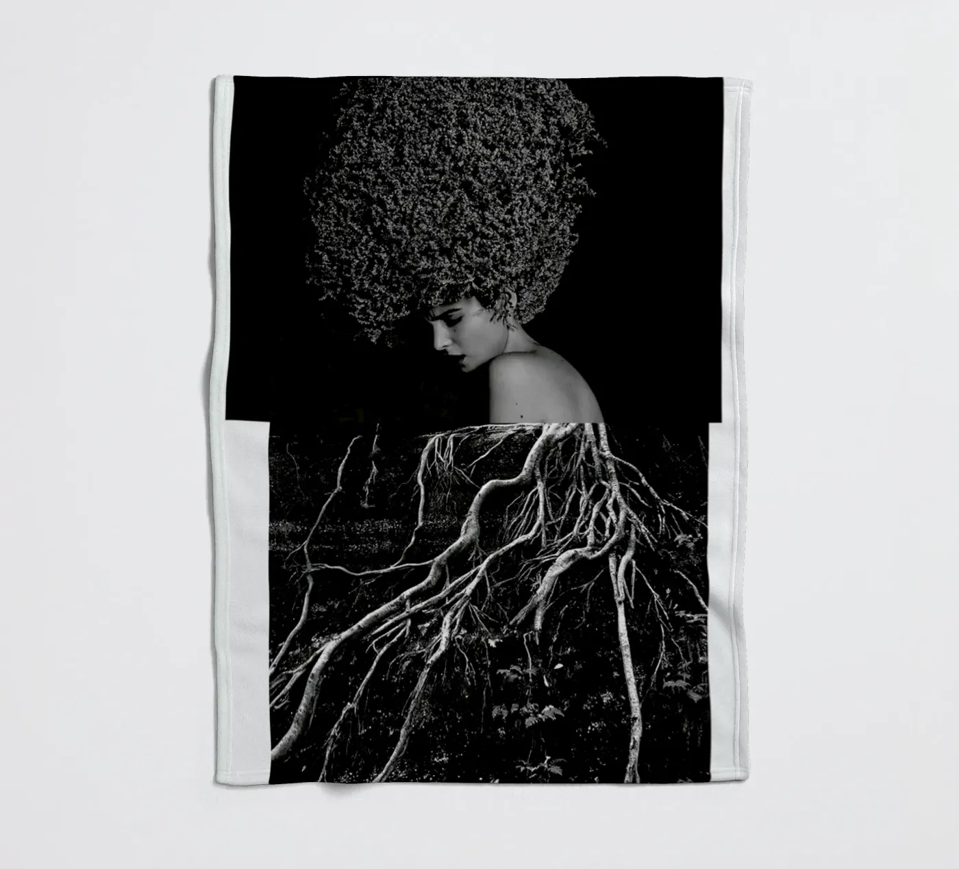 Roots Fleecedecke von Taher Mhamdi