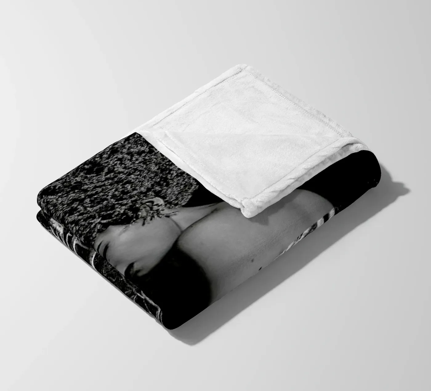 Roots Fleecedecke von Taher Mhamdi