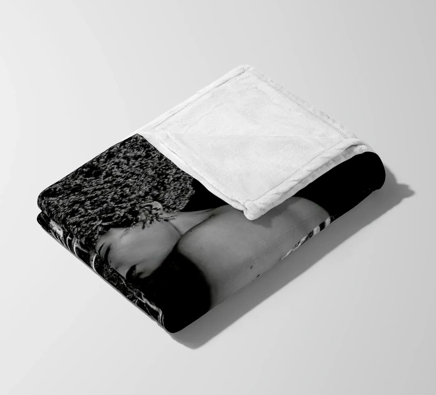 Roots Fleecedecke von Taher Mhamdi