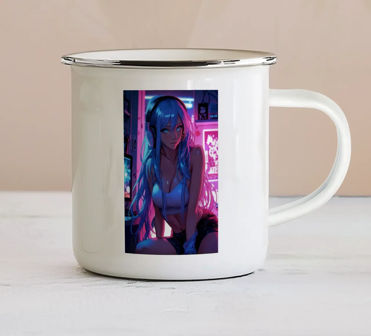 Bella ragazza Anime tazza in smalto da Fleur de Lys