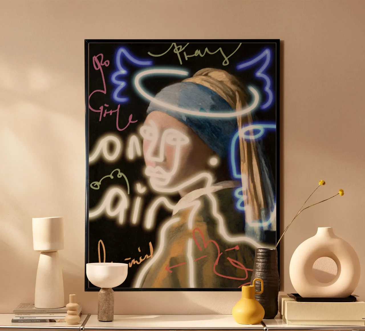 Potere al neon per le ragazze poster con telaio in alluminio da Little Dean