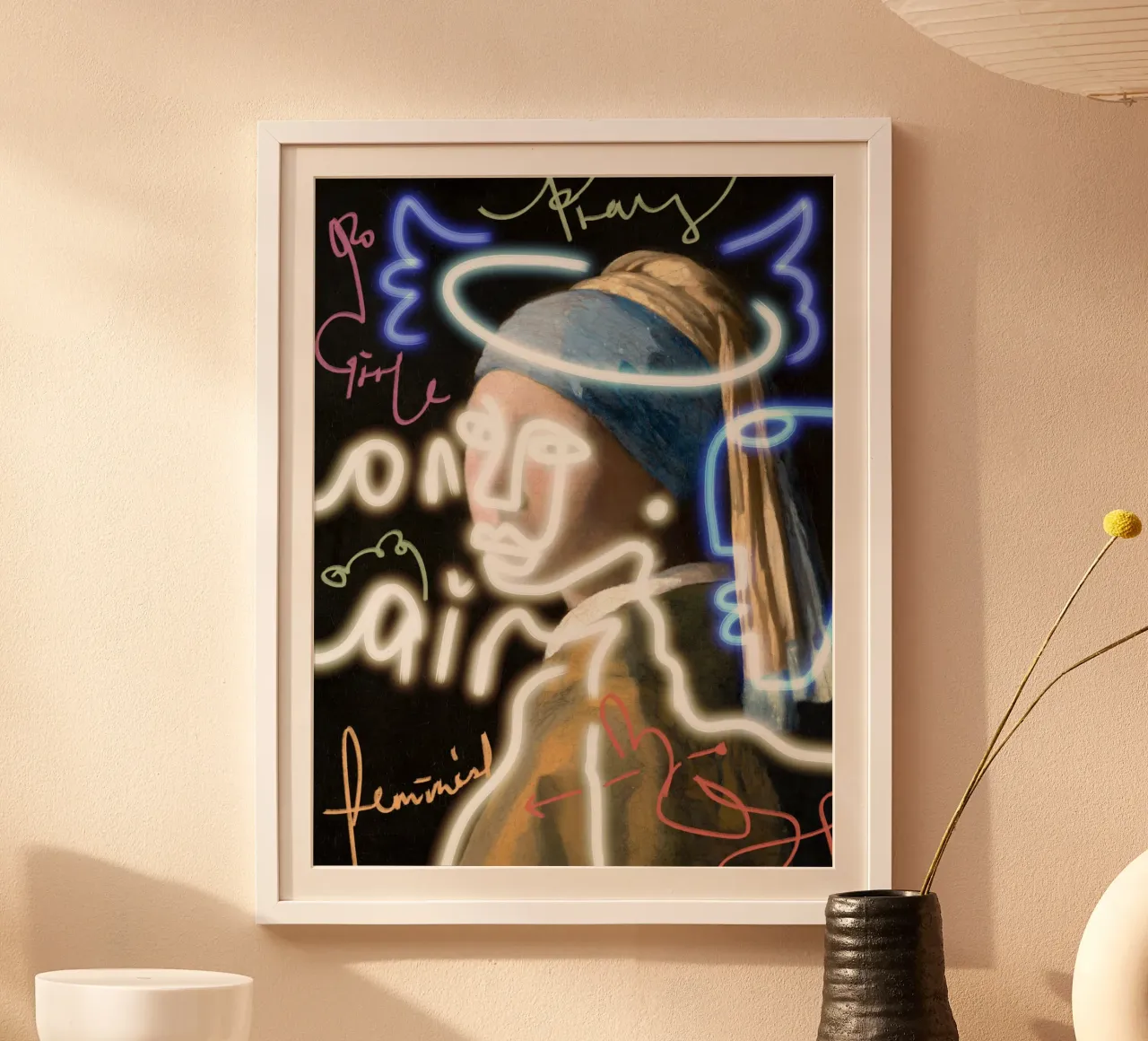 Potere al neon per le ragazze poster con telaio in alluminio da Little Dean
