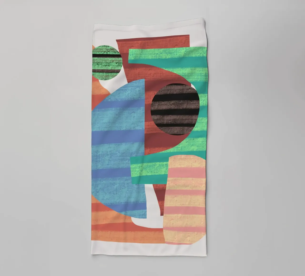 Speelse vormen compositie 4 badhanddoek van Little Dean
