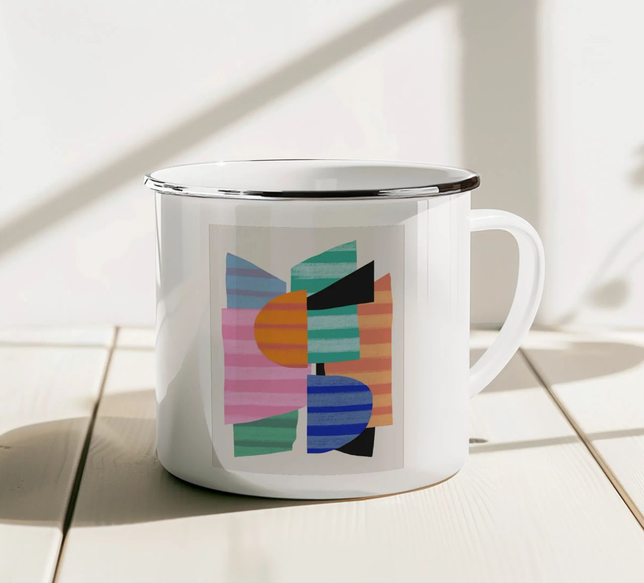 Composizione di forme giocose 7 tazza in smalto da Little Dean