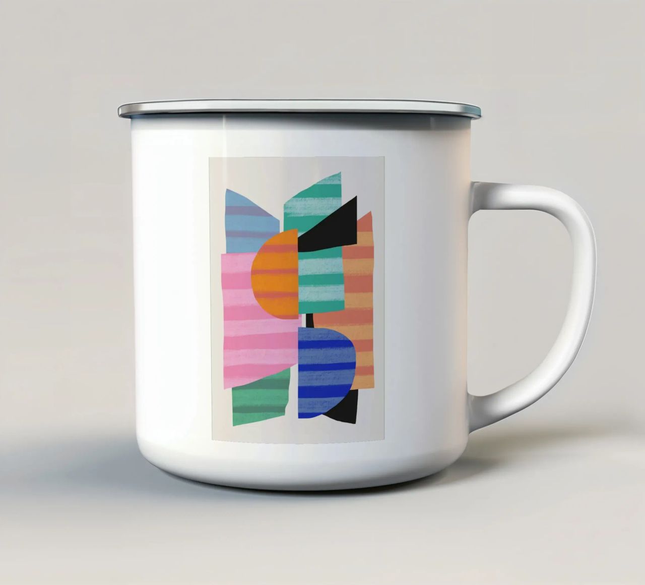 Composizione di forme giocose 7 tazza in smalto da Little Dean