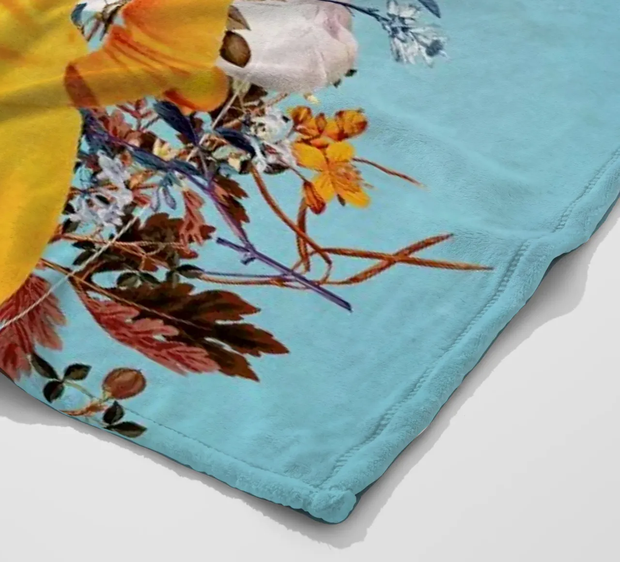 Don't Feed The Monitors With Your Dreams coperta in pile da Frank Moth