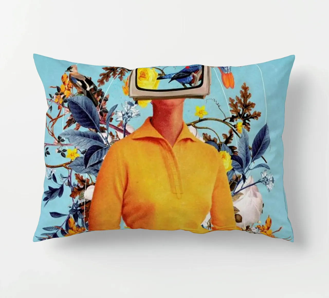 Don't Feed The Monitors With Your Dreams cuscino da Frank Moth