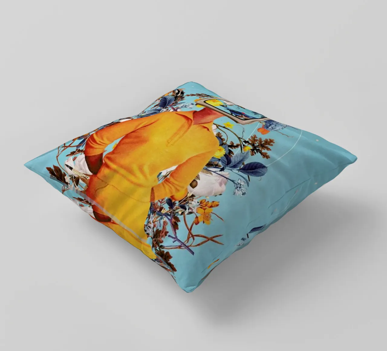 Don't Feed The Monitors With Your Dreams cuscino da Frank Moth