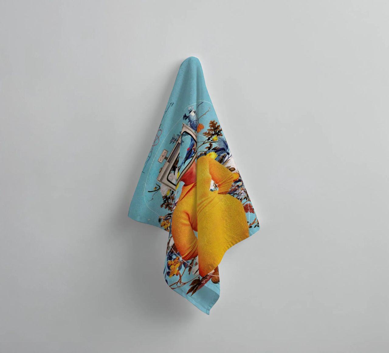 Don't Feed The Monitors With Your Dreams asciugamano da bagno da Frank Moth