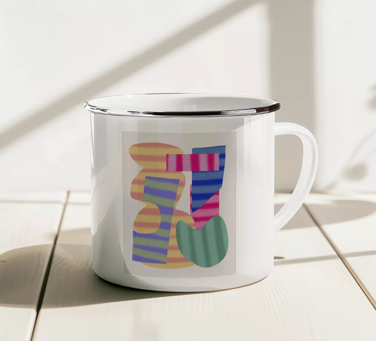 Composizione di forme giocose 9 tazza in smalto da Little Dean