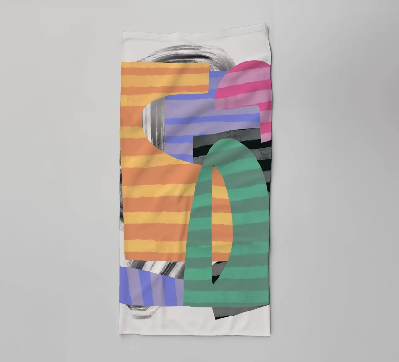 Speelse vormen compositie 10 badhanddoek van Little Dean