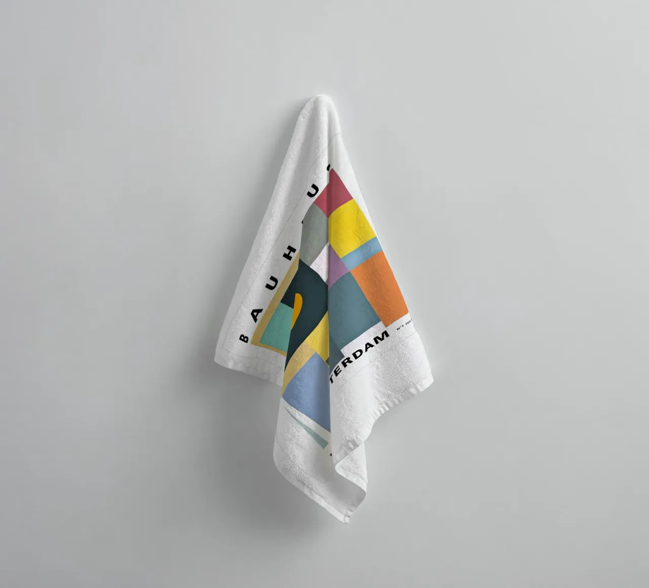 Bauhaus Handtuch von Brooke