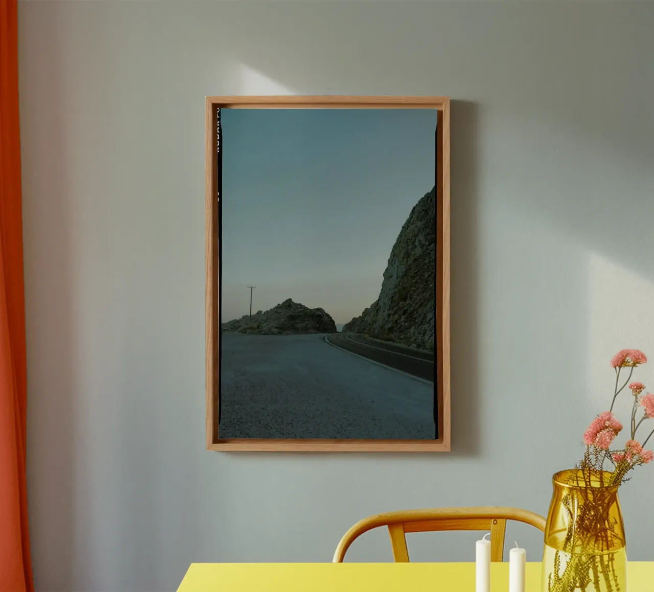 Rhodes Roads tela con Cornice a cassetta da Chris Abatzis