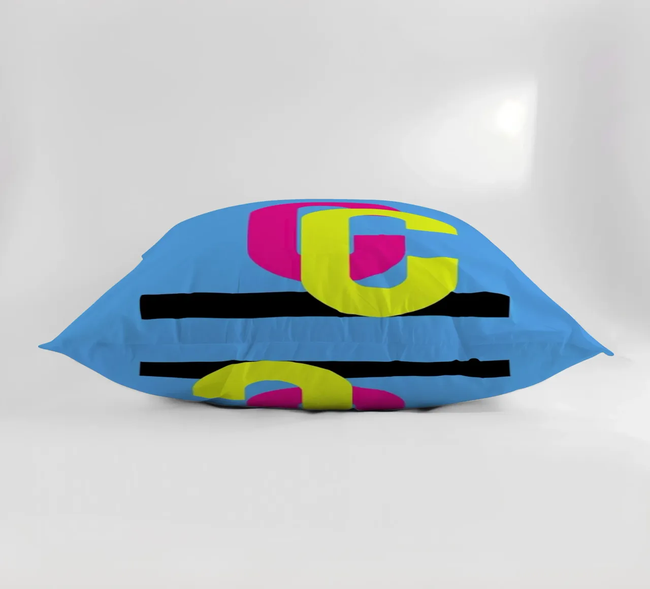 CMYK-C cuscino da Matěj Kašpar Jirásek