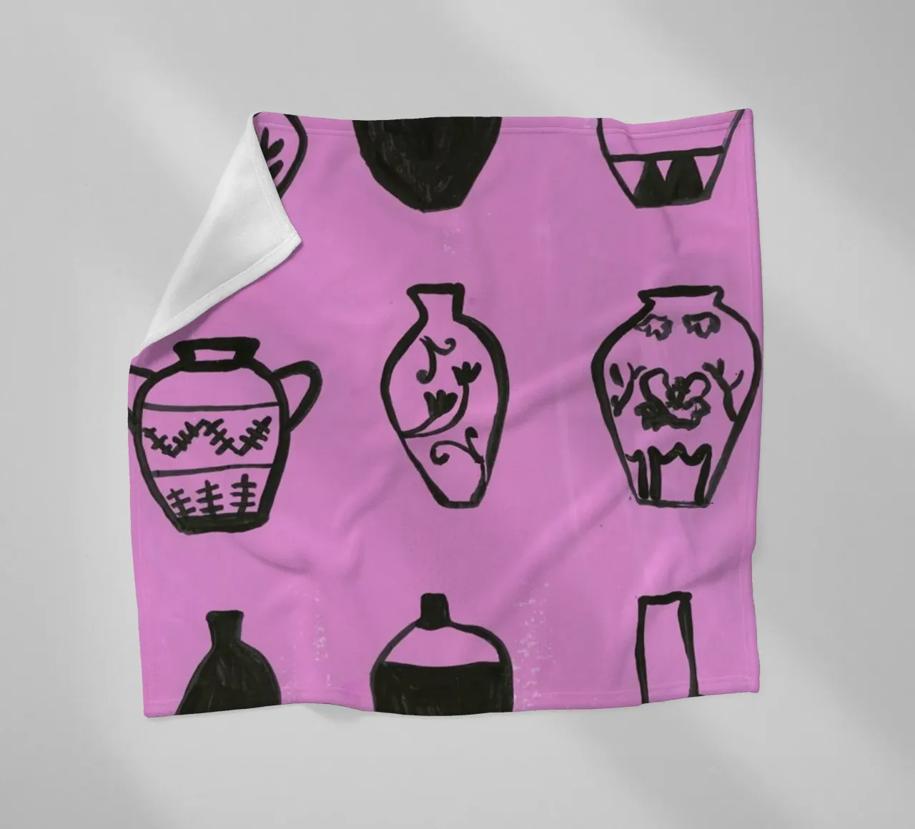 Vases On A Pink Background coperta in pile da Sonia Brittain