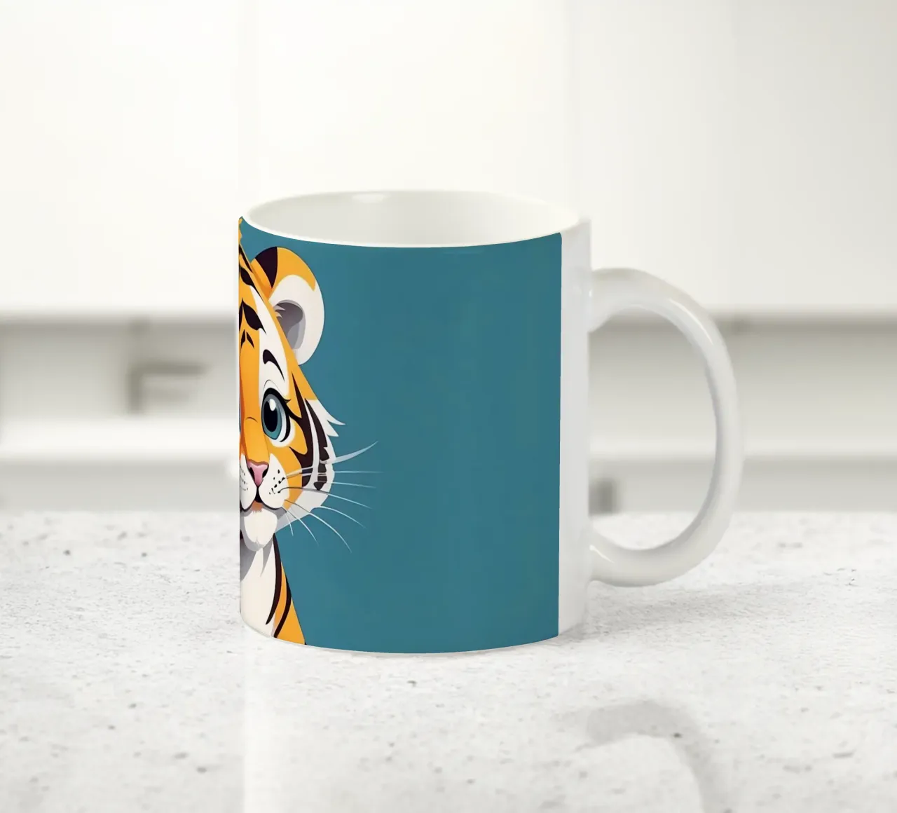Simpatico cucciolo di tigre che gioca con un blocco con la lettera T tazza in ceramica da DesignDoodle
