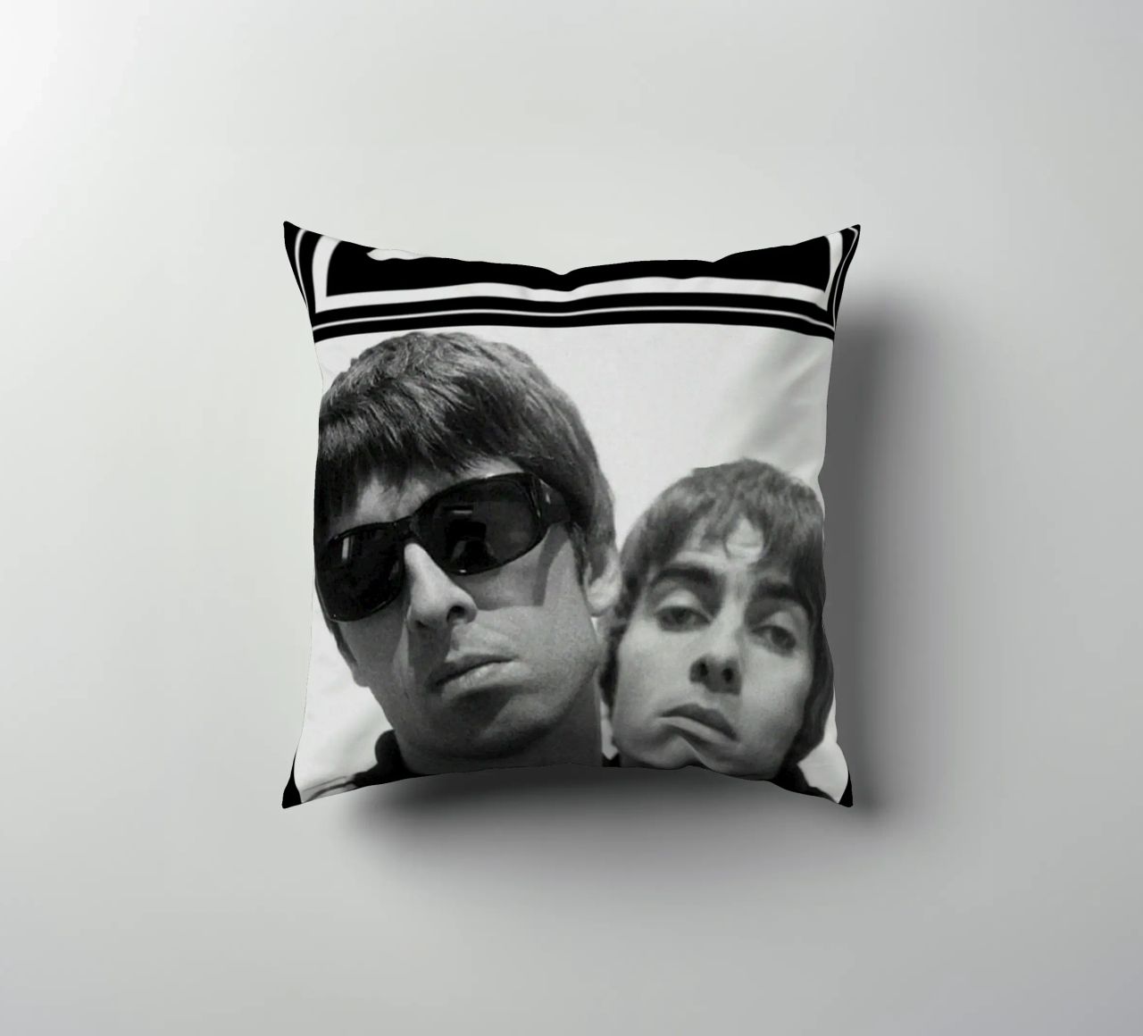 Roll With It dal vivo cuscino da volth