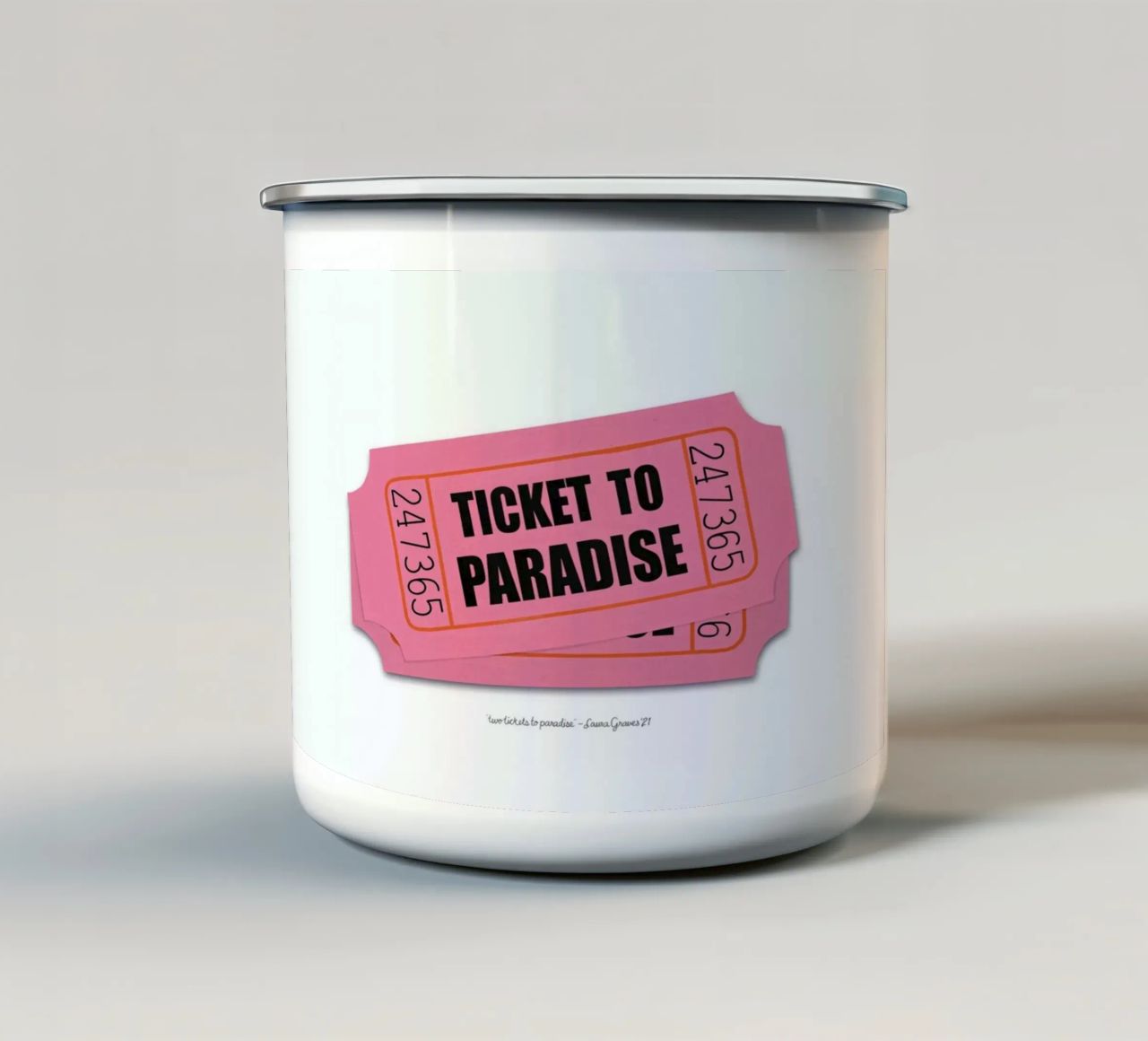 Two Tickets To Paradise tazza in smalto da Laura Graves