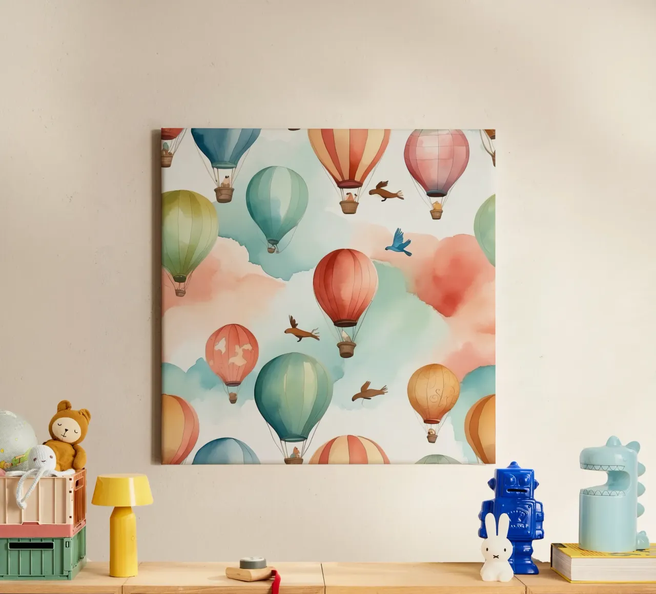 Kleurrijke heteluchtballonnen zweven tussen zachte wolken met vogels canvas met Baklijst van DesignDoodle
