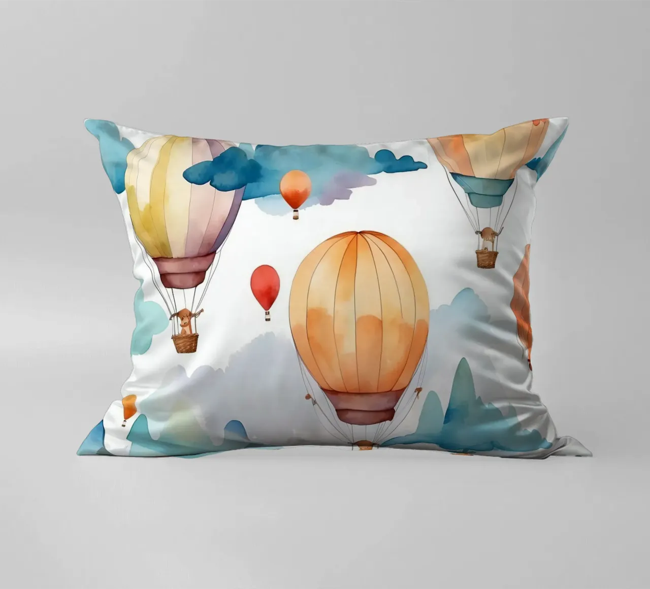 Mongolfiere che salgono su montagne ondulate cuscino da DesignDoodle