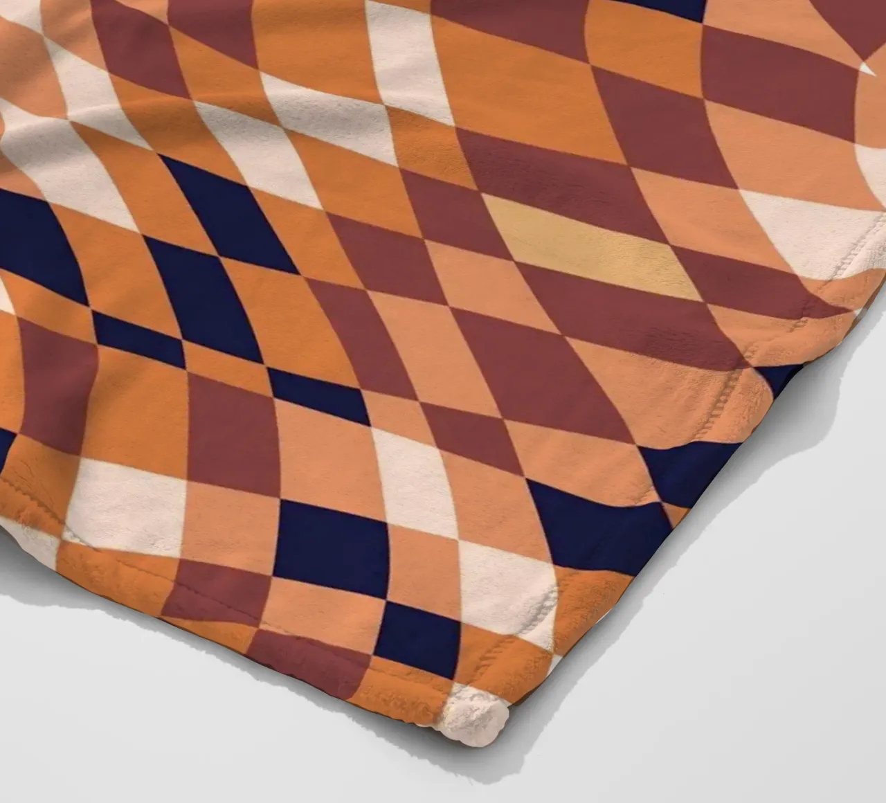 Symmetrischer Erdton-Checker Fleecedecke von Little Dean