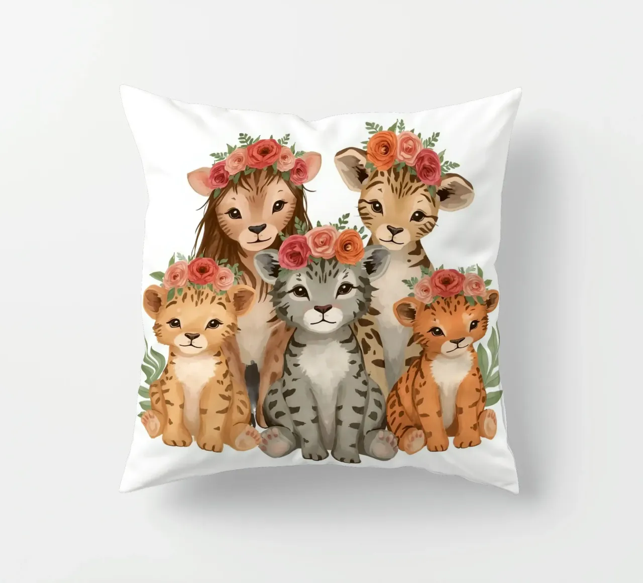 Gruppo di adorabili cuccioli di leone e di leopardo che indossano una corona floreale cuscino da DesignDoodle