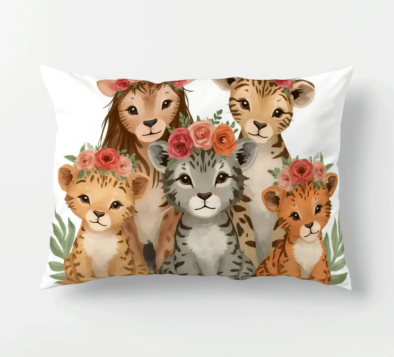 Gruppo di adorabili cuccioli di leone e di leopardo che indossano una corona floreale cuscino da DesignDoodle