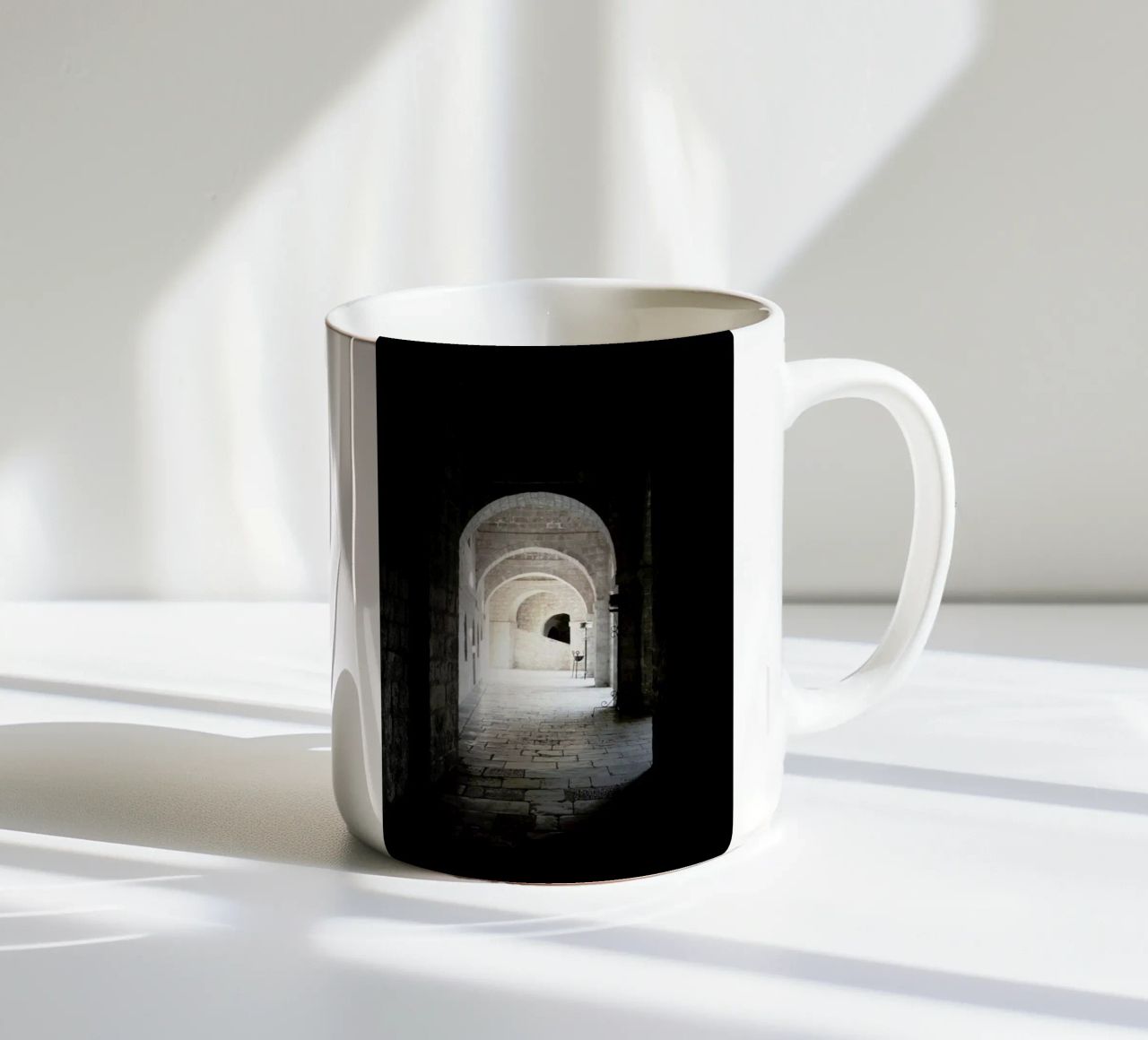 The Whisper Of Architecture And Centuries tazza in ceramica da Studio Nahili