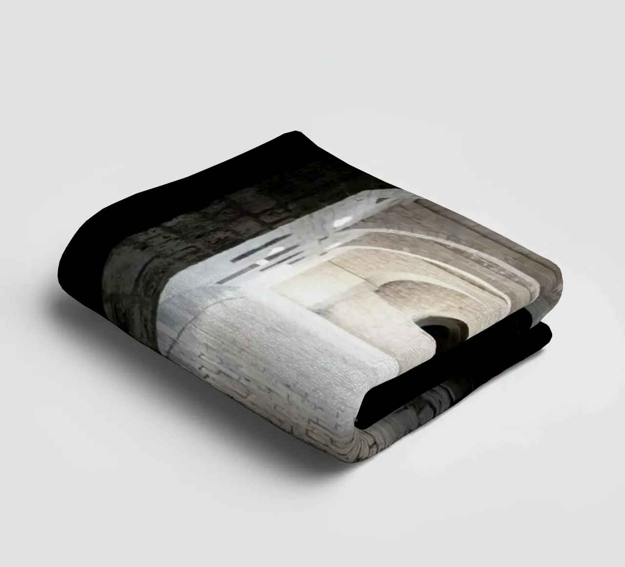 The Whisper Of Architecture And Centuries badhanddoek van Studio Nahili