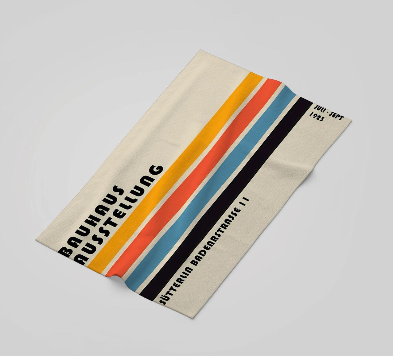 Design minimalista telo mare da kichirou