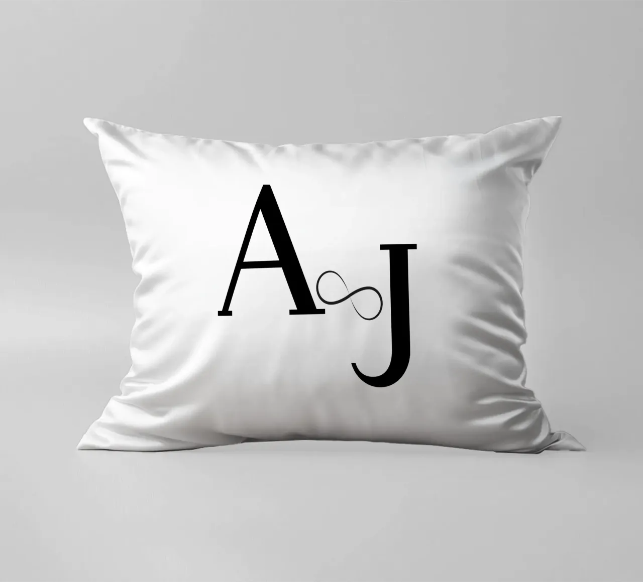 A ∞ J - Amore personalizzato come collezione di design cuscino da StrindesignStudio