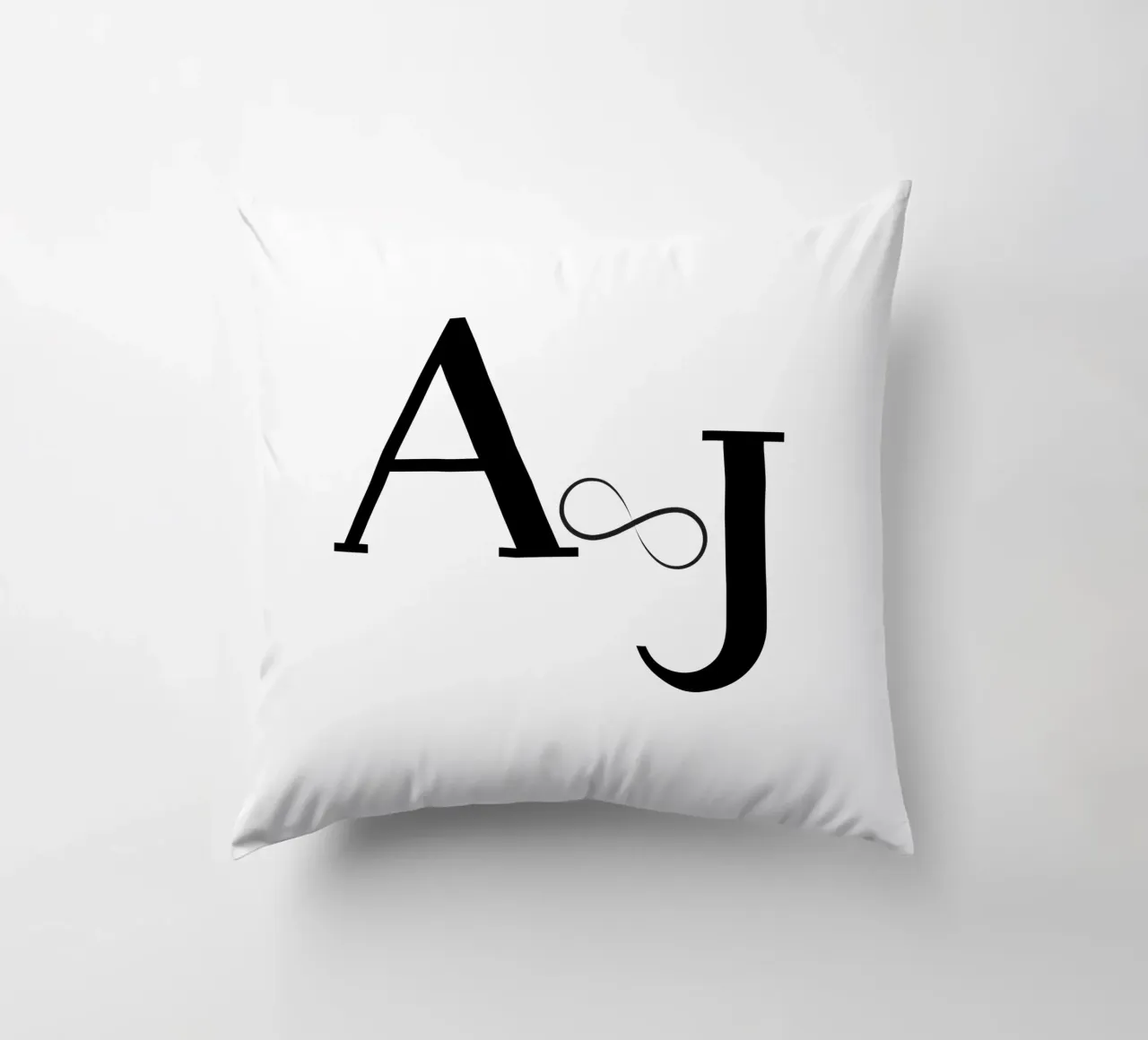 A ∞ J - Amore personalizzato come collezione di design cuscino da StrindesignStudio