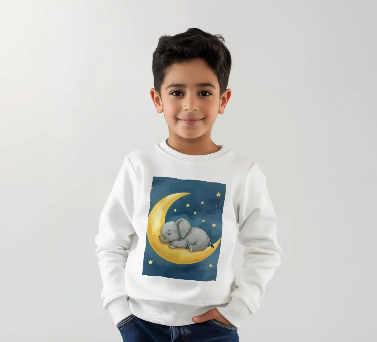 Il piccolo elefante dorme tranquillo sulla Luna dorata felpa bambino da DesignDoodle
