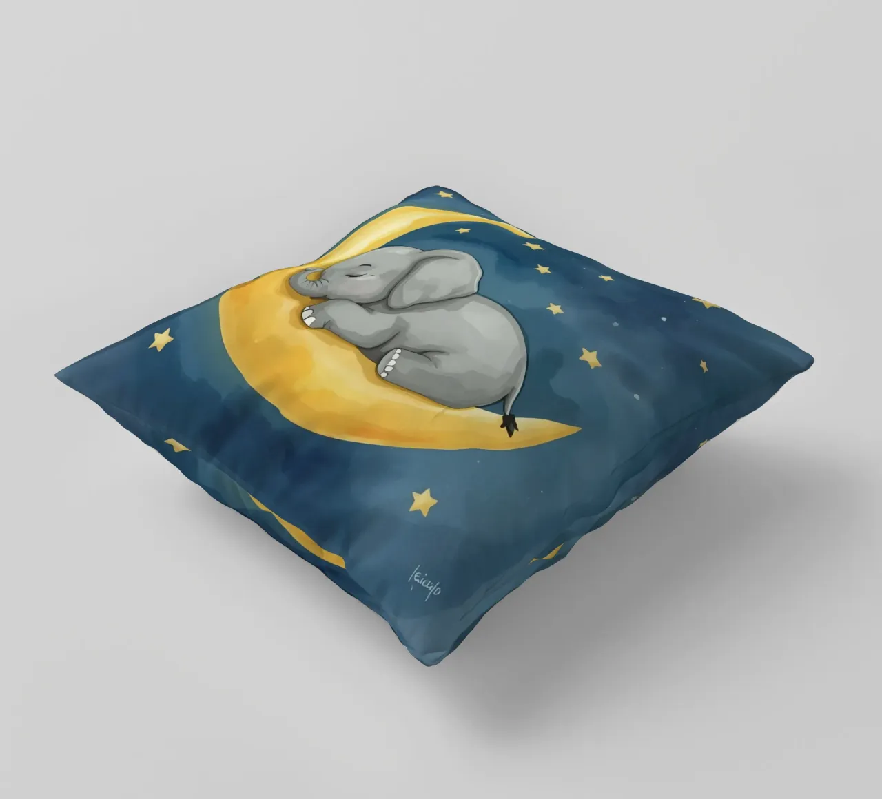 Il piccolo elefante dorme tranquillo sulla Luna dorata cuscino da DesignDoodle