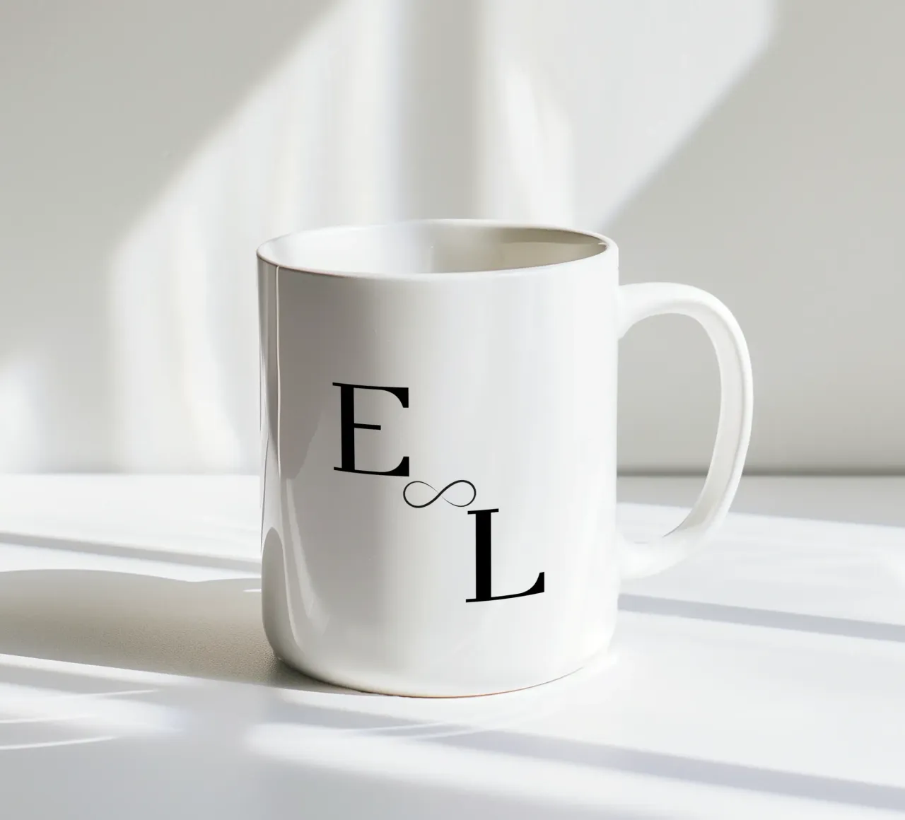 E ∞ L - Design minimalista per amore e infinito tazza in ceramica da StrindesignStudio