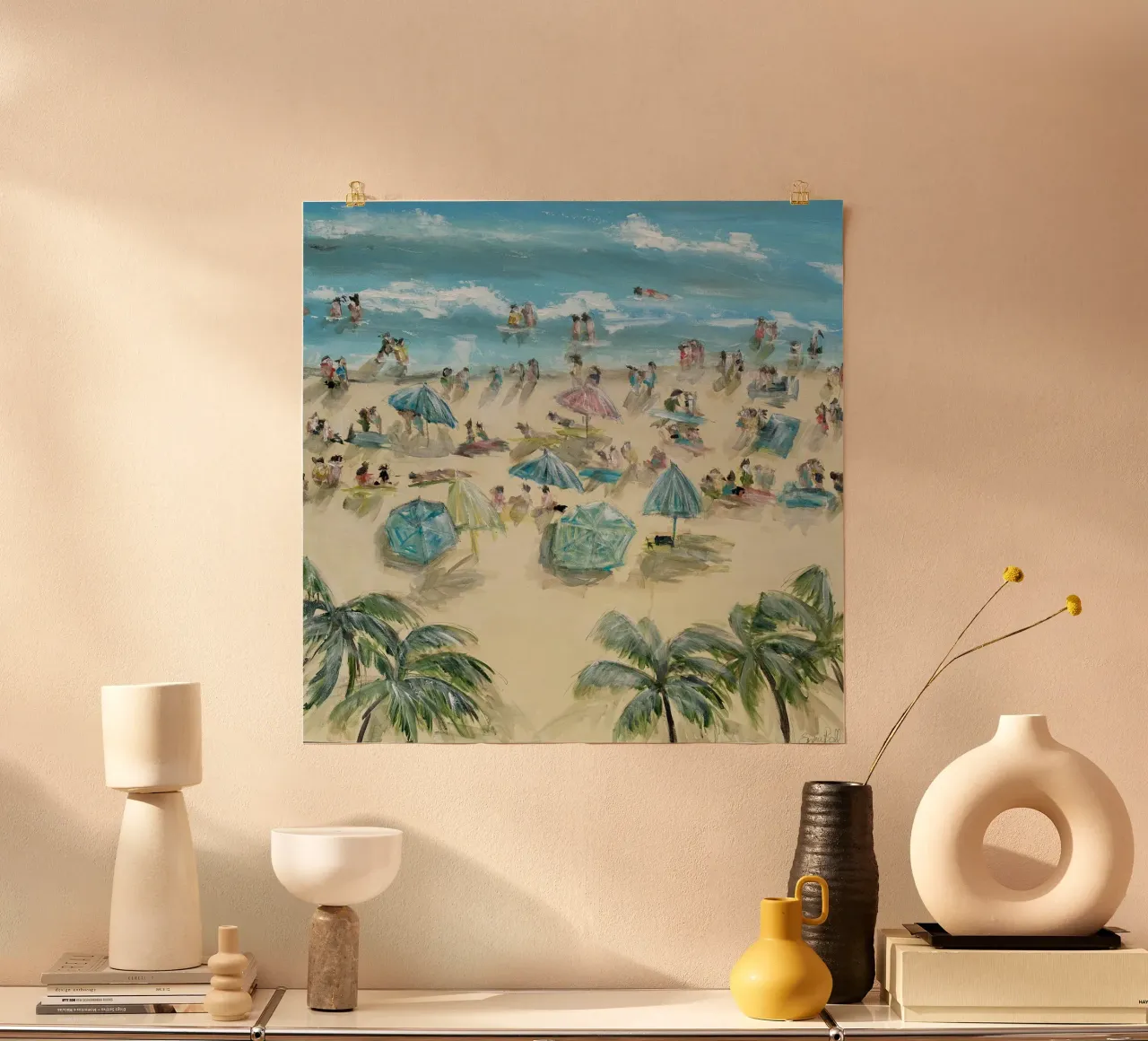 La beatitudine della spiaggia illuminata dal sole poster da Emma Bell